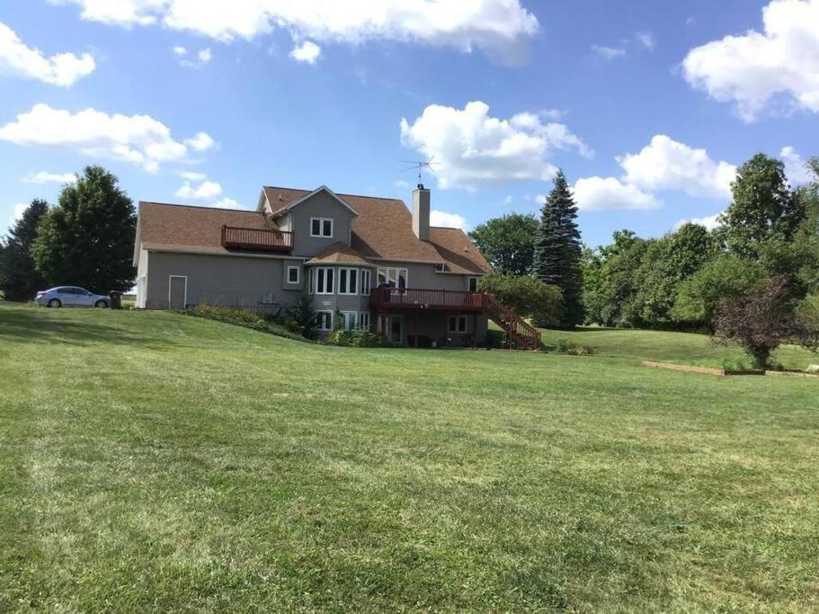 Willa House On Grass Runway With Fly-In/Fly-Out Access Tecumseh Zewnętrze zdjęcie